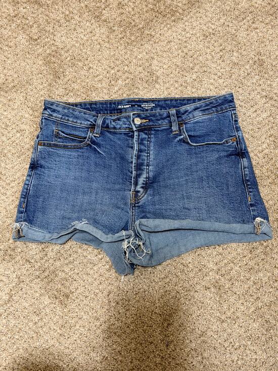 Old Navy Pants - Old Navy Higher High-Rise Sky-Hi A-Line Secret Smooth Pockets Size 14